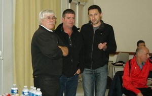 XAVIER CHAMBON DU CLUB DE PERTUIS ET PASCAL SECHER ET JEAN-PACAL HUDELOT DU CLUB DE PIERREVERT