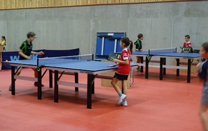 MATIEU HUDELOT CONTRE UNE JOUEUSE DE PERTUIS